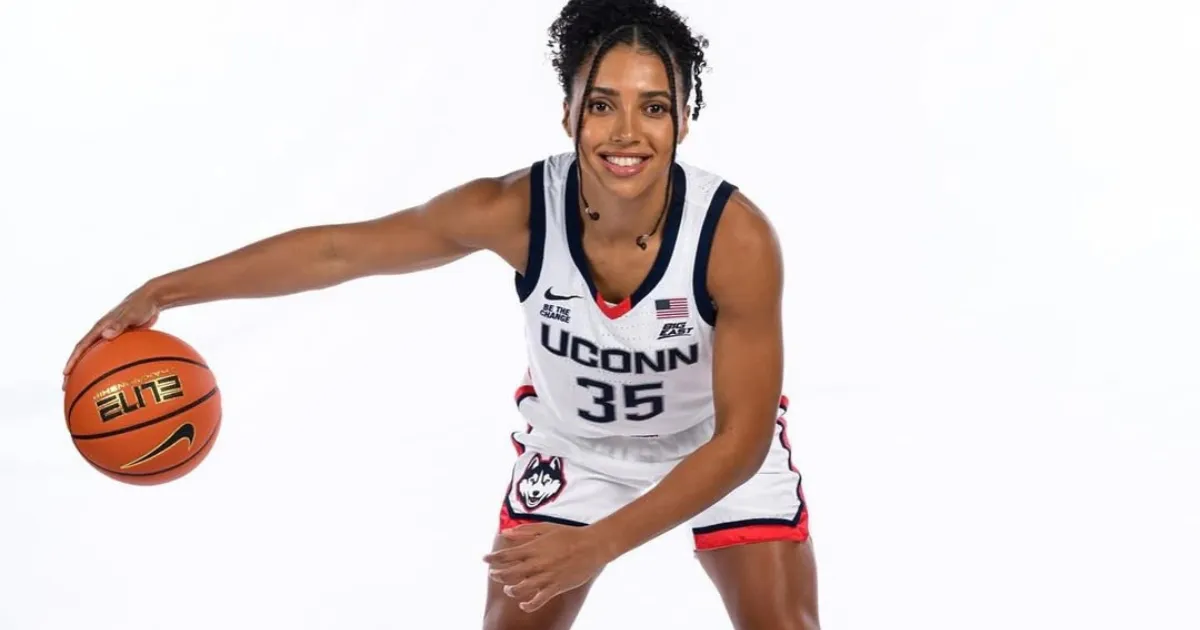 Azzi Fudd jersey Azzi Fudd jersey