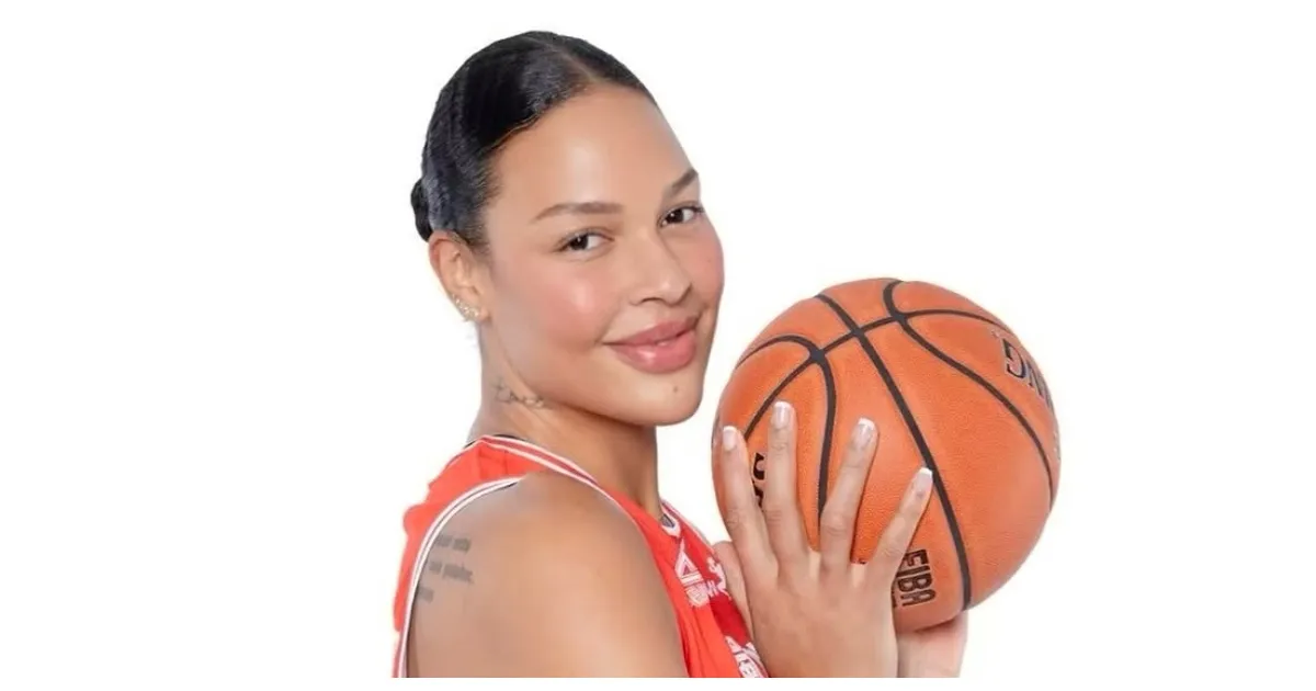 Liz Cambage
