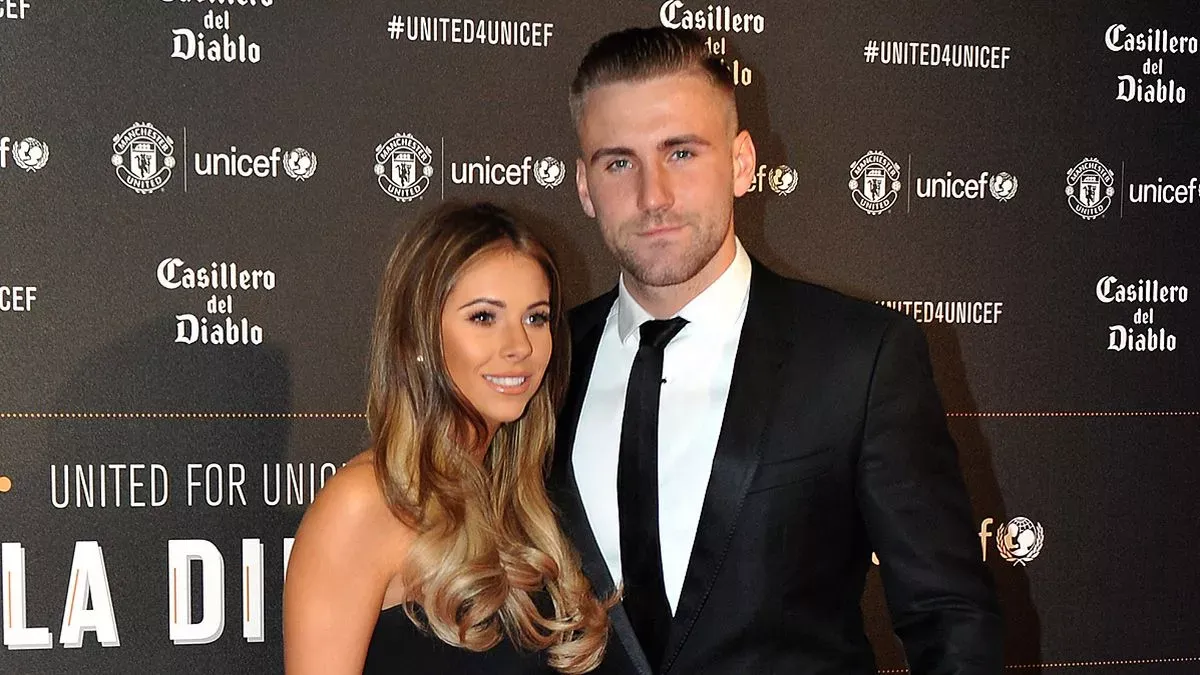 luke shaw girlfriend